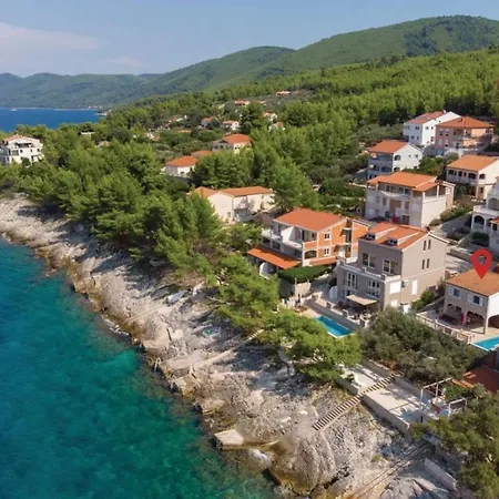Beachfront Dream With Pool Villa