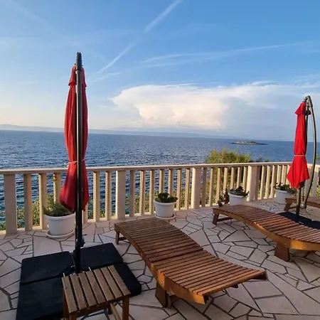 Beachfront Dream With Pool Korcula Town