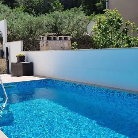 Beachfront Dream With Pool * Blato (Korcula)