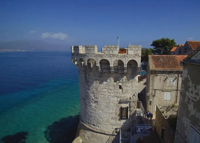 Beachfront Dream With Pool