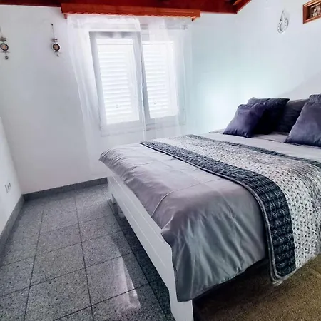 Beachfront Dream With Pool Blato (Korcula)