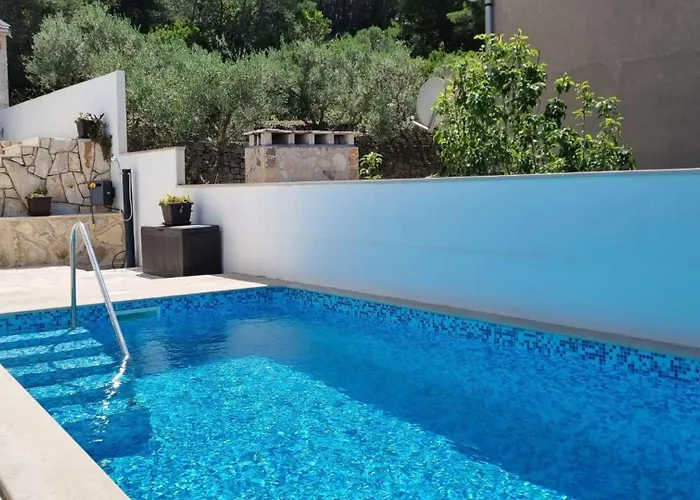 Beachfront Dream With Pool * Blato (Korcula)